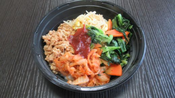 そぼろビビンバ丼